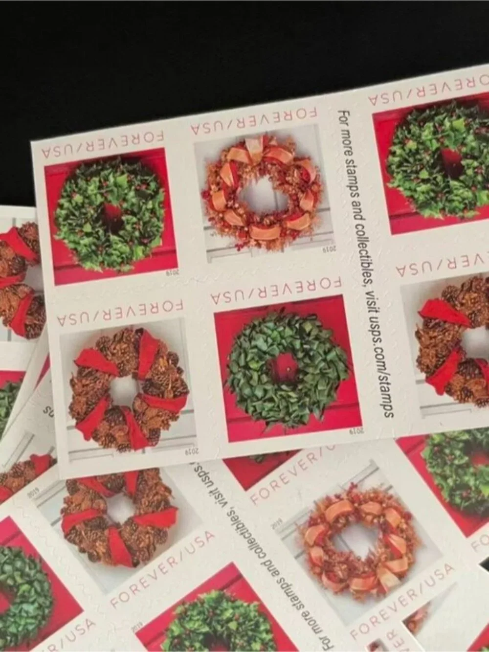 ✨USPS 2019 Holiday Wreaths Forever Stamps - 200ct Booklet, Mint Unused✨